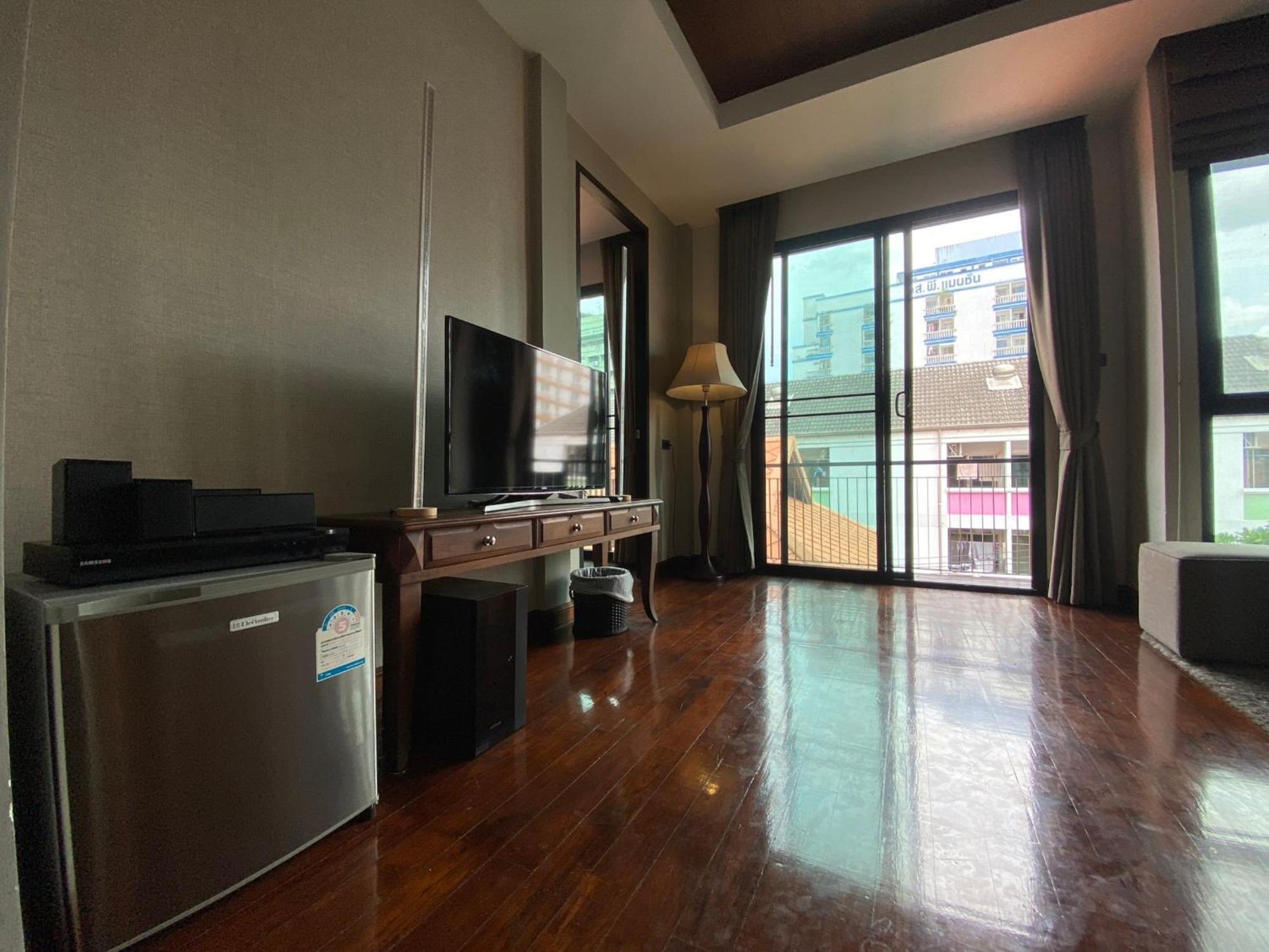 Yotaka Bangkok Hotel Bagian luar foto
