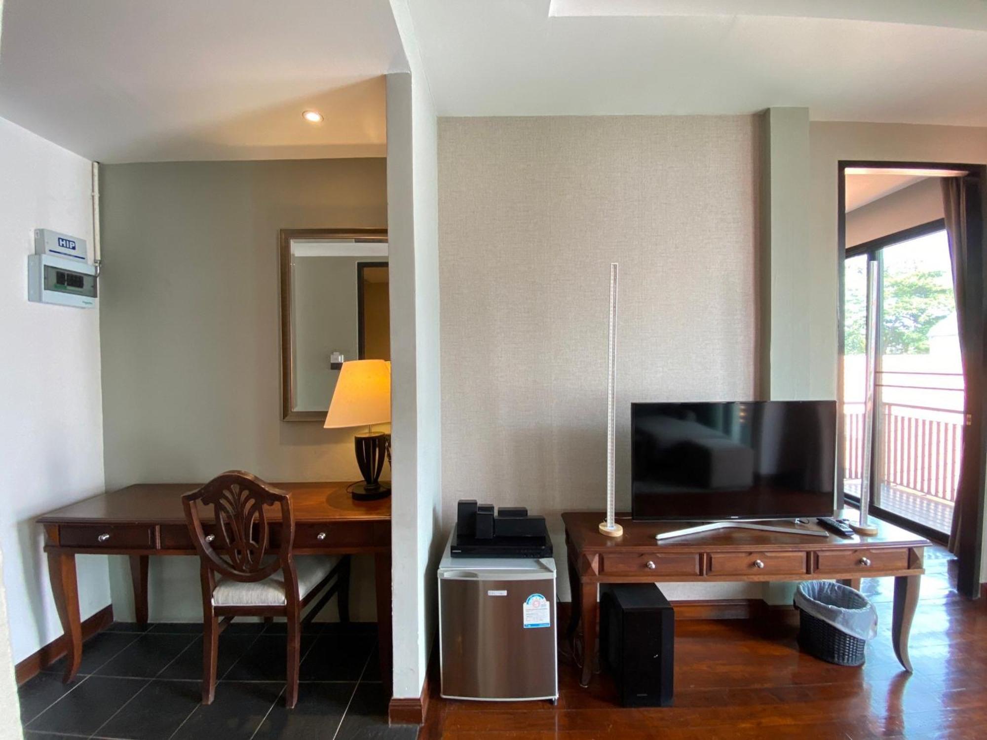 Yotaka Bangkok Hotel Bagian luar foto